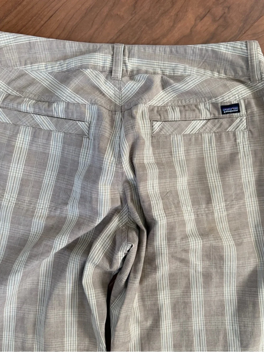 Patagonia Organic Cotton Pants Women's Size 10 Beige Plaid Mid Rise Straight Leg
